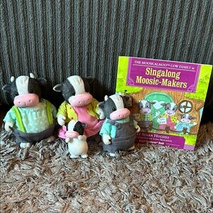 Woodzeez Cow Family Toy Set with Book